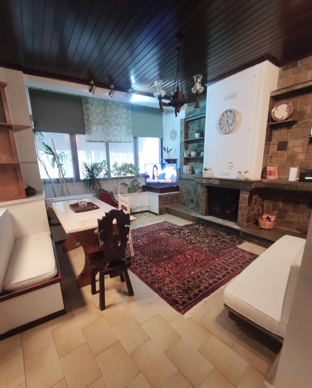 Johnny'S Loft Daire Agrinio Dış mekan fotoğraf